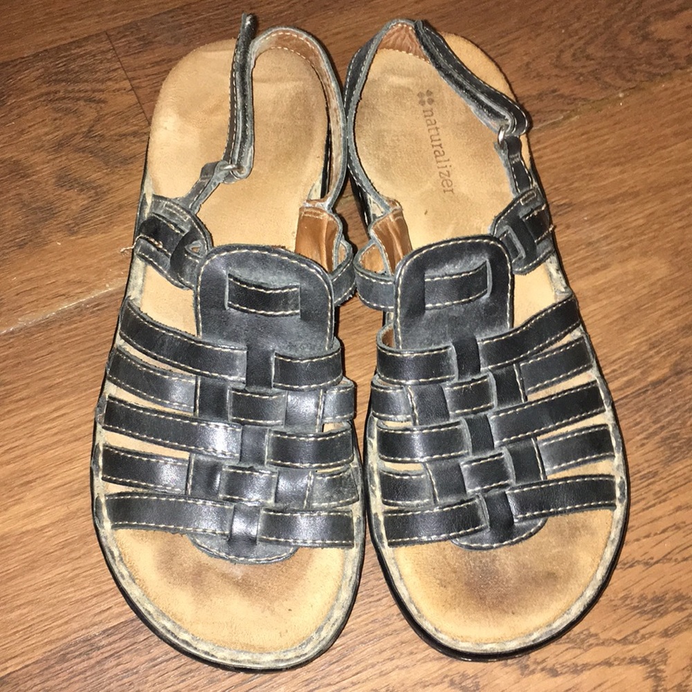 Naturalizer leather sandals